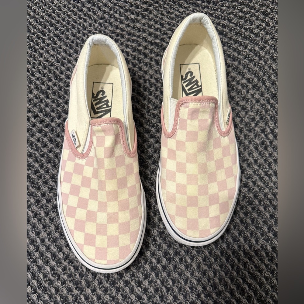 CLASSIC SLIP-ON CHECKERBOARD VANS